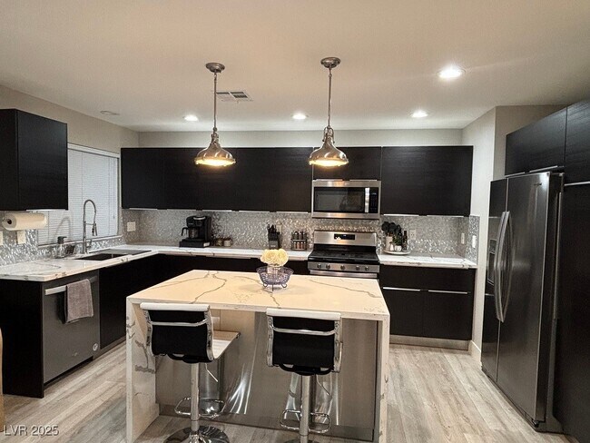 Foto del edificio - 2784 Fountain Ridge Ln