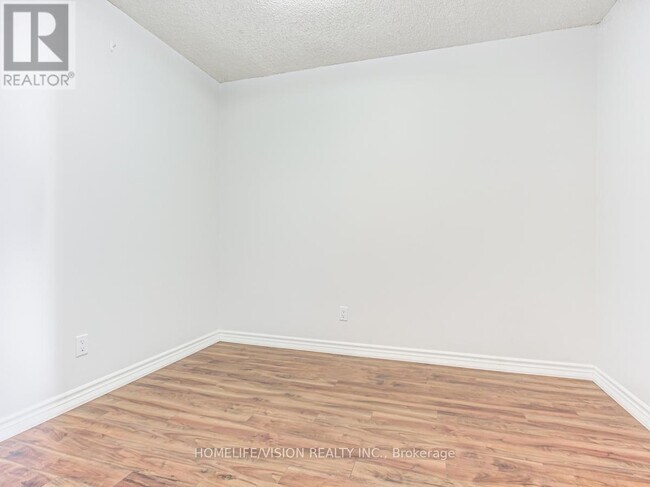 Building Photo - 30 Greenfield Ave