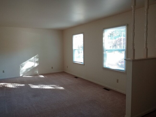 Foto del edificio - 2 Bedroom, 2 Full Bath Single Family Home ...