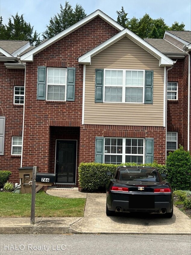 2 br, 2.5 bath House 786 Pippin Drive House Rental in Nashville, TN