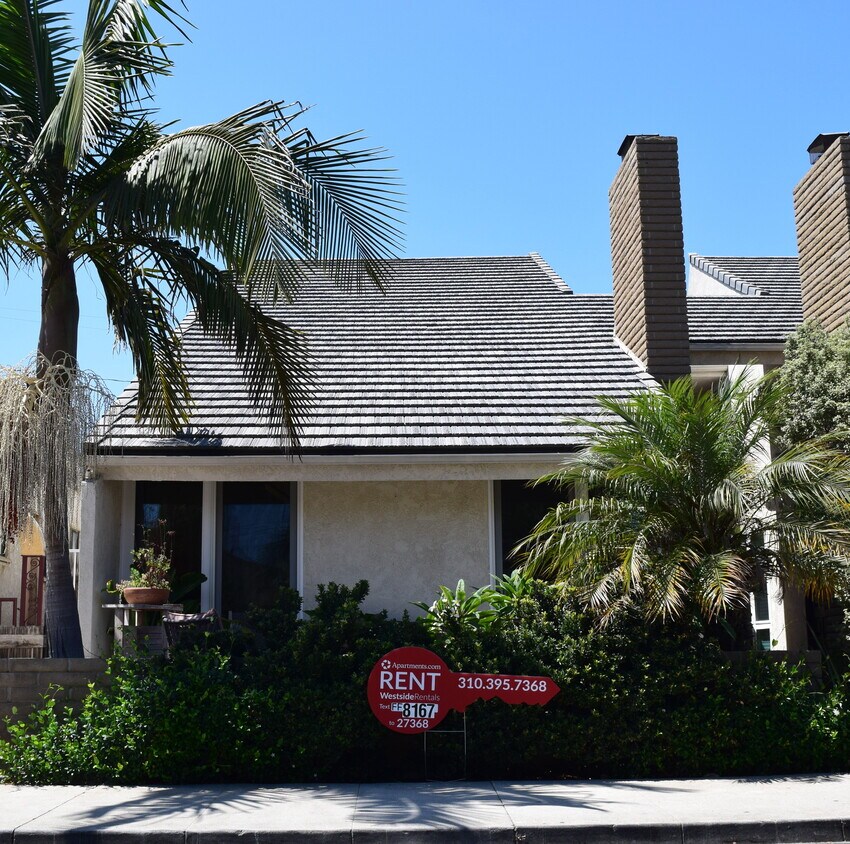 115 St Joseph Ave, Long Beach, CA 90803 Townhome Rentals in Long