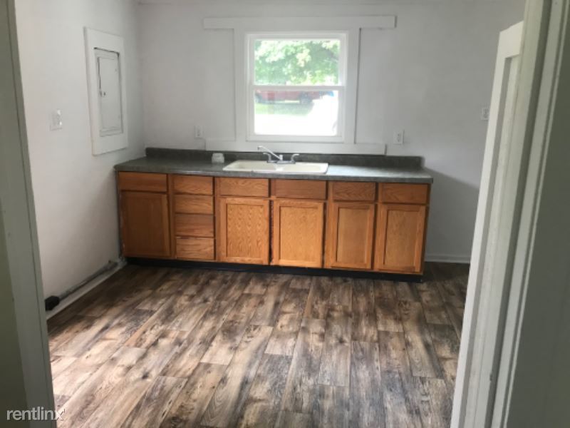 Building Photo - 2 br, 1 bath House - 3664 Wells St