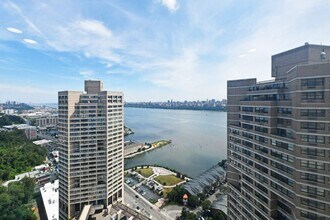 Building Photo - 7000 BLVD E