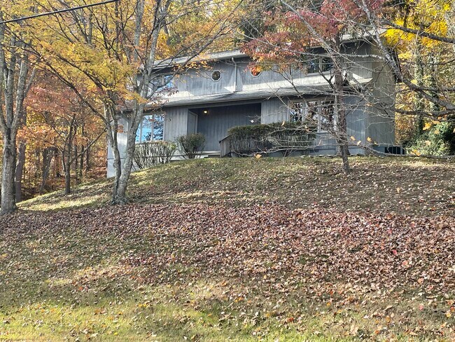 Vista de la calle - 6709 Langston Dr