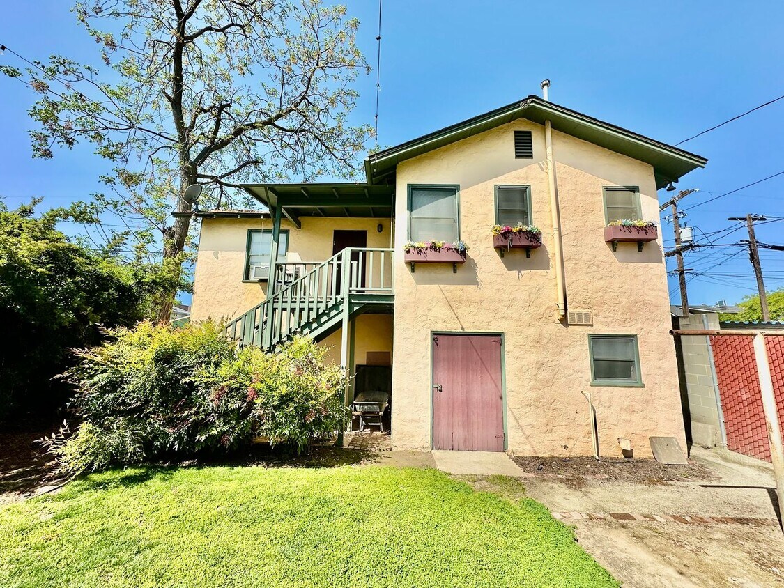 Foto del edificio - 387 N Glenn Ave