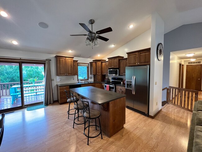 Building Photo - Beautiful St. George Home!