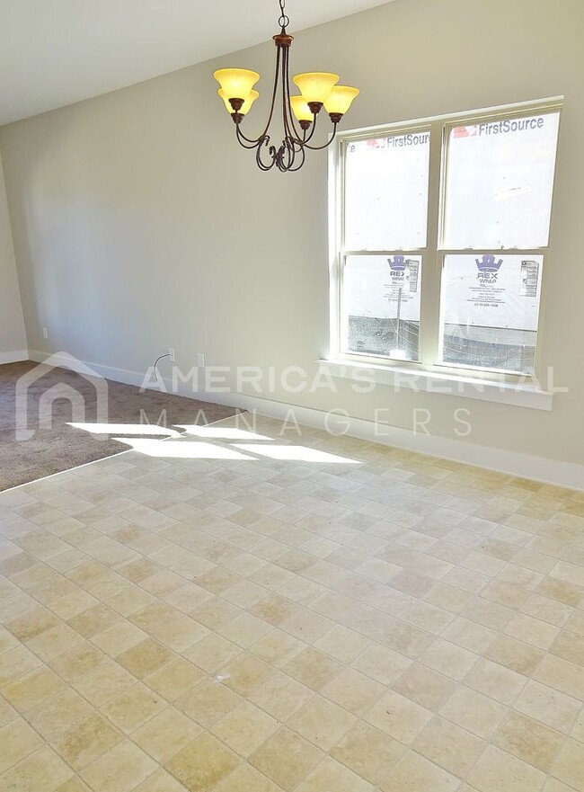 Building Photo - Spacious Home for Rent in Calera! COMING S...