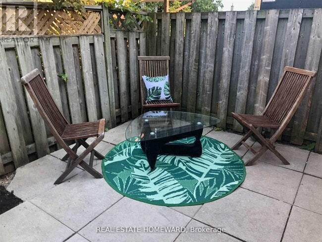 Building Photo - 1384 Fordon Ave