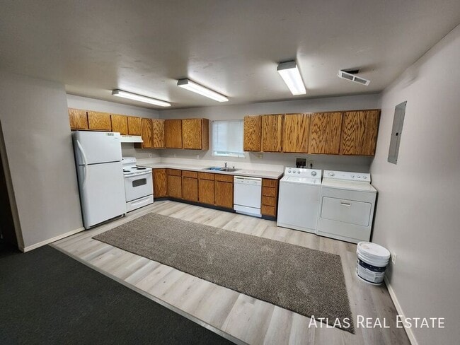 Building Photo - 2208 N 10th Ave Building Photo - 2208 N 10th Ave