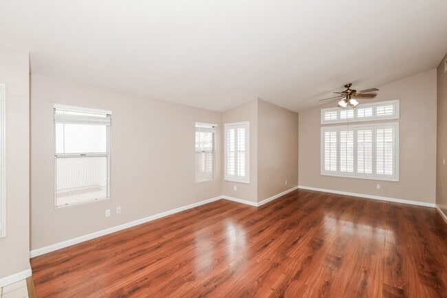 Building Photo - 6125 Wild Berry Dr