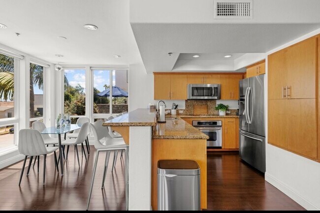 Foto del edificio - 924 Hornblend St