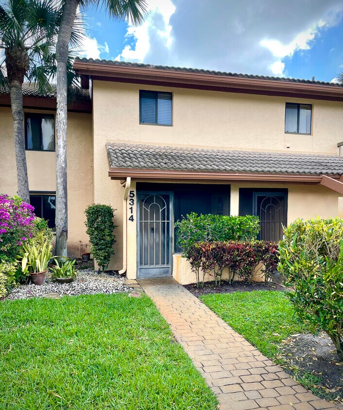 5314 Fountains Dr S, Lake Worth, FL 33467 - Townhome Rentals in Lake ...