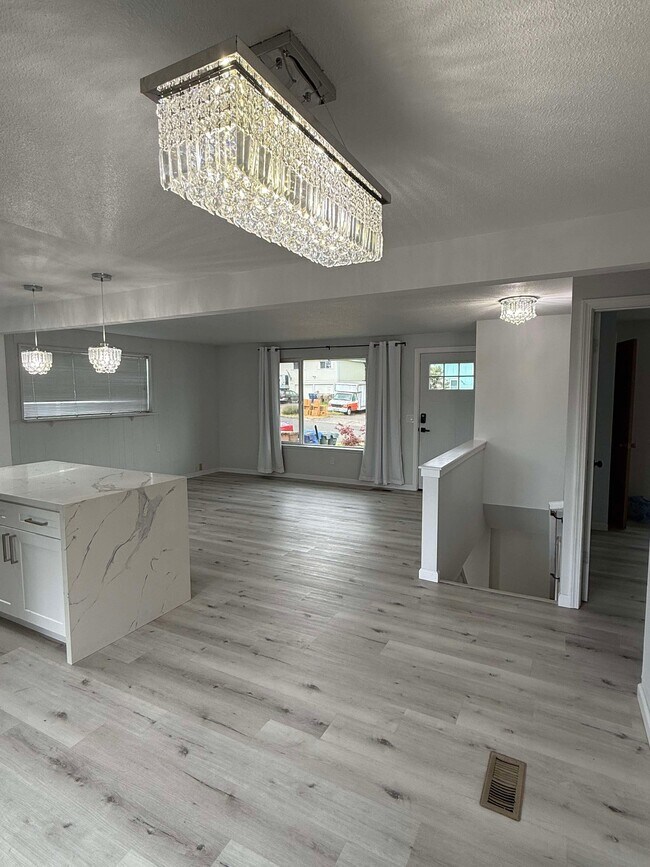 Foto del edificio - 4617 N Bristol St