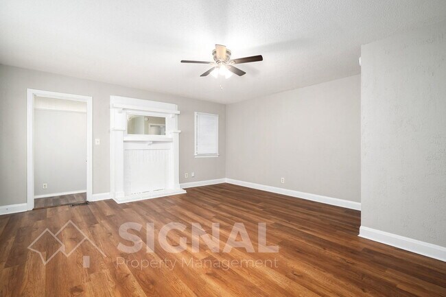 Foto del edificio - 4221 50th Ave N