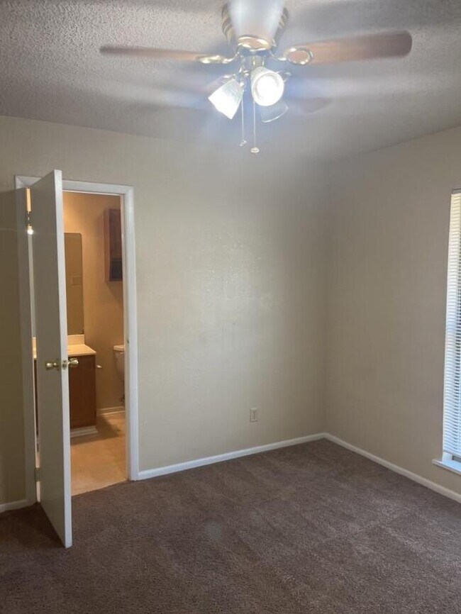 Building Photo - Coming Soon March 2024! 2/2 Townhouse with...