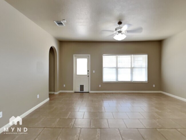 Foto del edificio - 3050 Pine Valley Dr