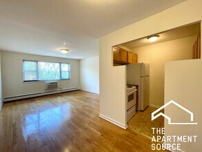 Building Photo - 6002 N Kenmore Ave