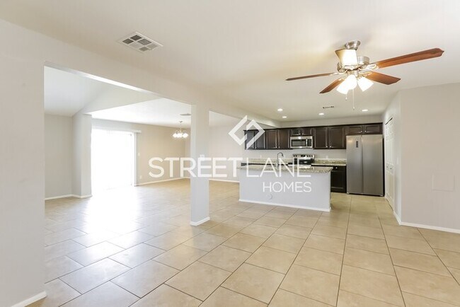 Foto del edificio - REDUCED! Charming 3 bedroom home in Glendale!