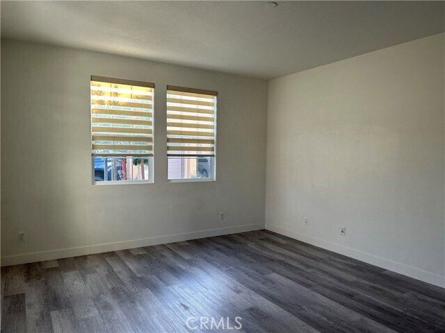 Building Photo - 5884 Silver Oaks Dr