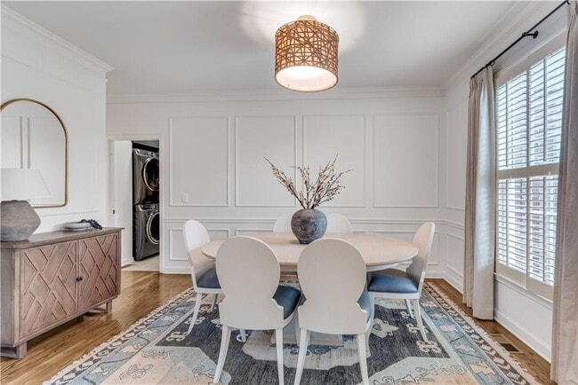 Foto del edificio - 4669 Ashford Club Dr