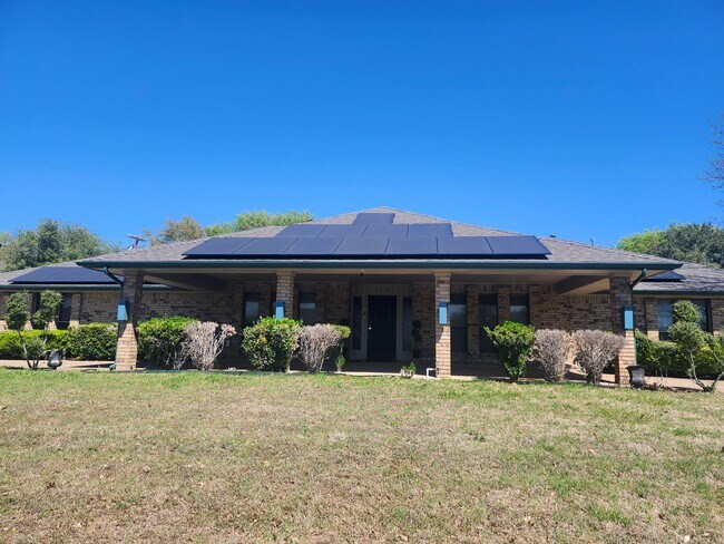 Foto del edificio - 512 N Hampton Rd
