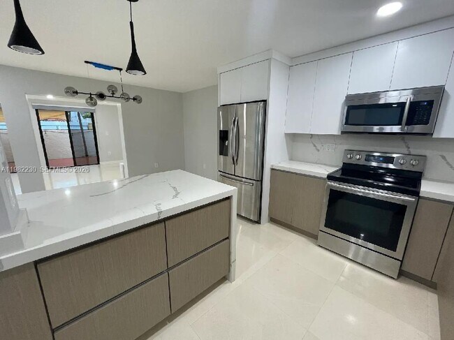 Foto del edificio - 7021 SW 105th Ct