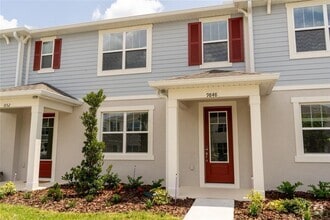 Building Photo - 9848 Walkway Dr