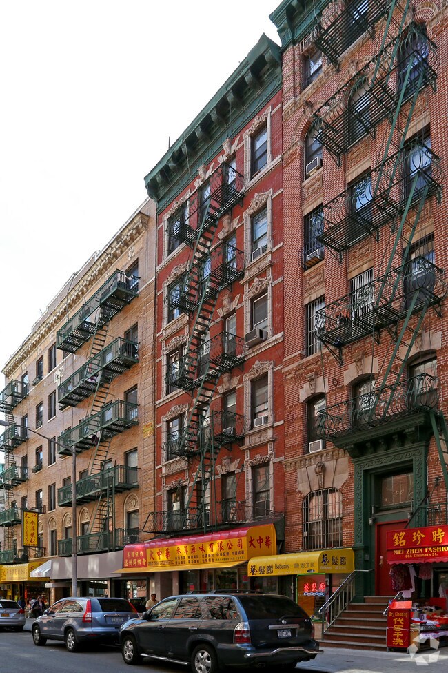 Primary Photo - 90 Elizabeth St