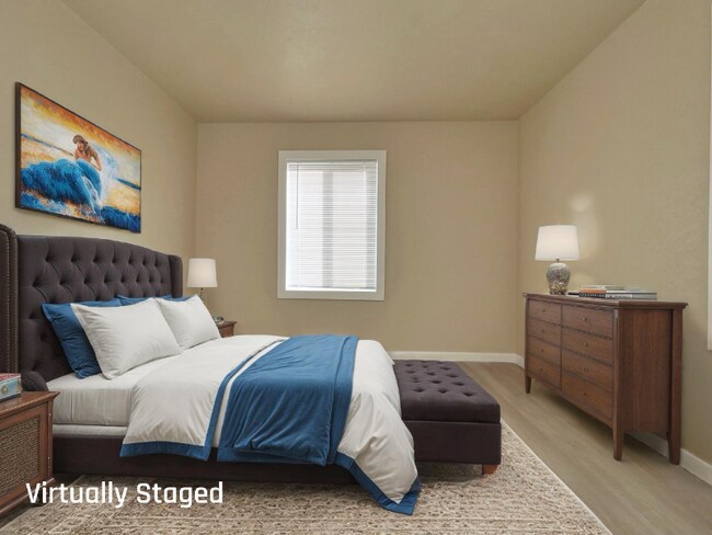 Building Photo - 308 6th St