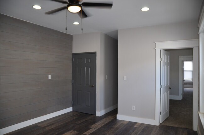 Foto del edificio - 339 N 6th St
