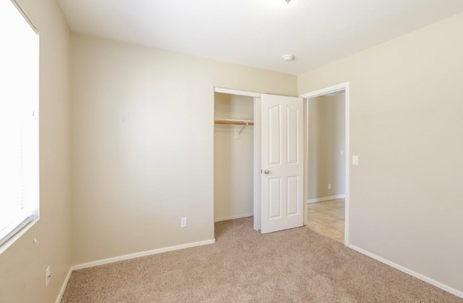 Building Photo - 3044 W Chanute Pass