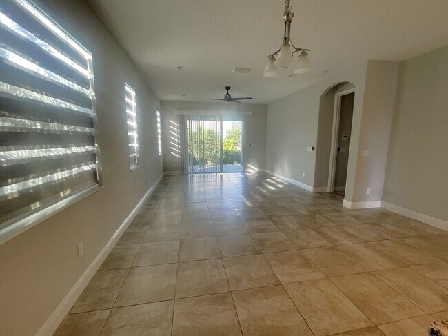 Foto del edificio - 2981 Casterton Dr