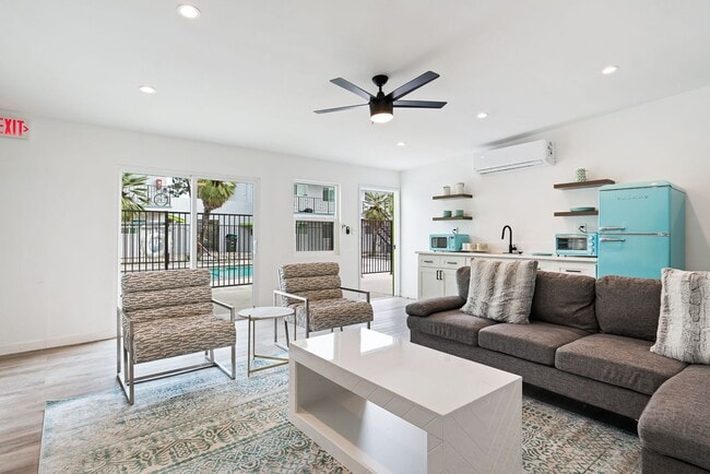 Interior Photo - the HIVE @ Ackerfield (5565 Ackerfield)