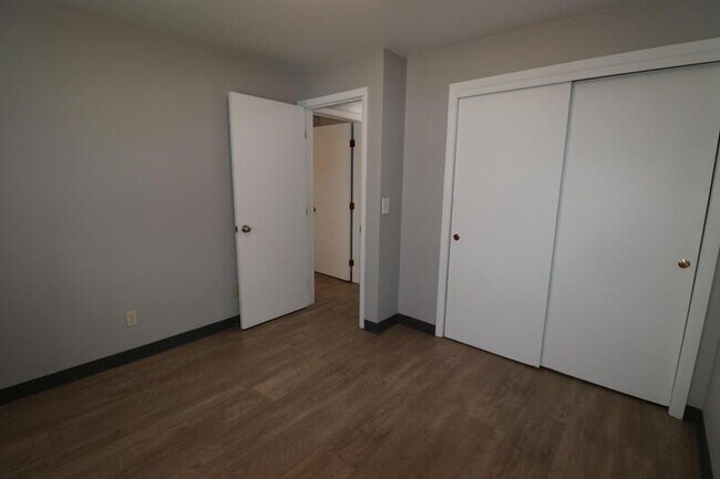 Foto del edificio - 1303 Morris Ave