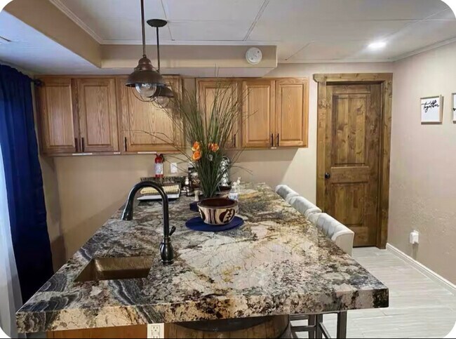 Foto del edificio - 488 Lana Ct