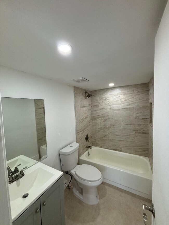 Foto del edificio - 8002 SW 149th Ave
