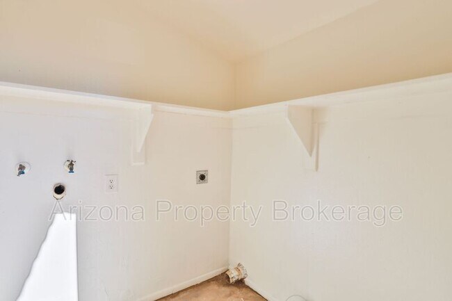 Foto del edificio - 6132 E Greenway St