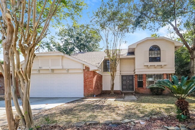 Building Photo - 7811 Goldengrove Dr