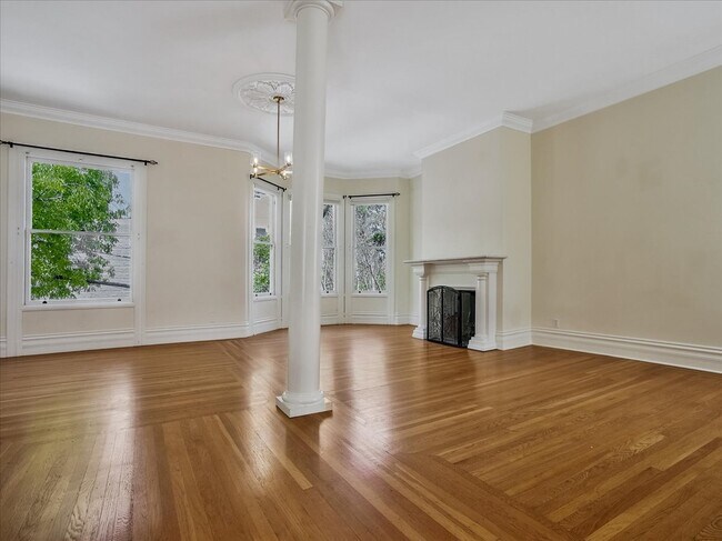 Building Photo - 977 Lombard St