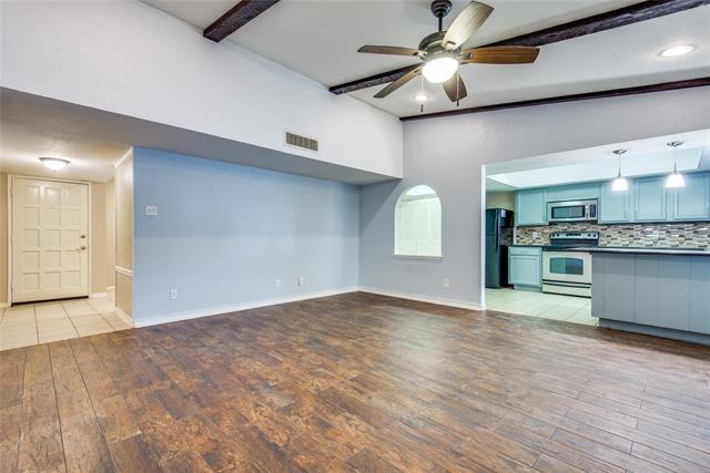 Foto del edificio - 5084 Avery Ln