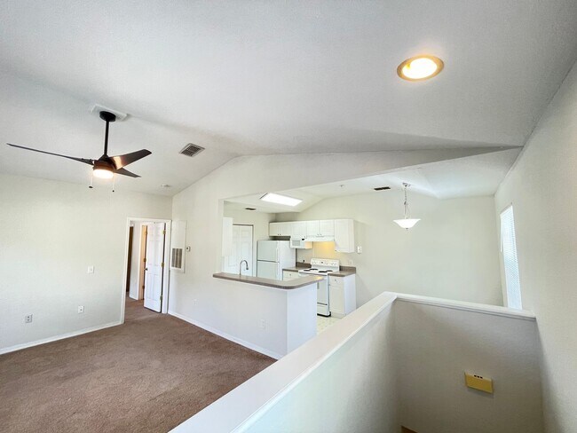 Foto del edificio - 1 Bedroom / 1 Bath Condo in Gated Communit...