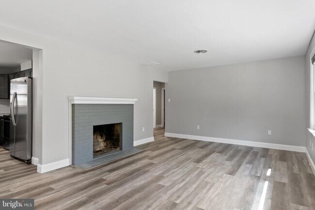 Foto del edificio - 405 Hamilton Rd