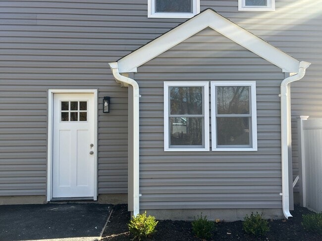 Building Photo - 26 Hanover Pl