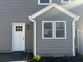 Building Photo - 26 Hanover Pl