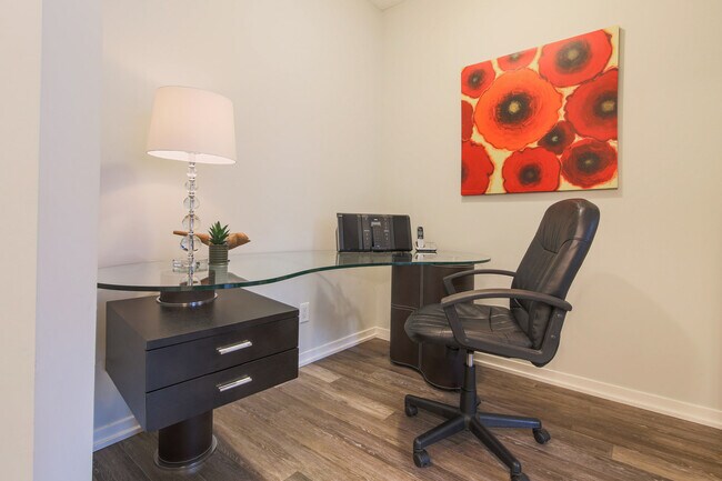 Building Photo - 65 Raptors Way