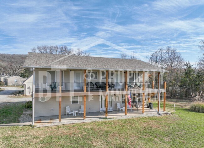 Foto del edificio - 134 Lake Village Ln