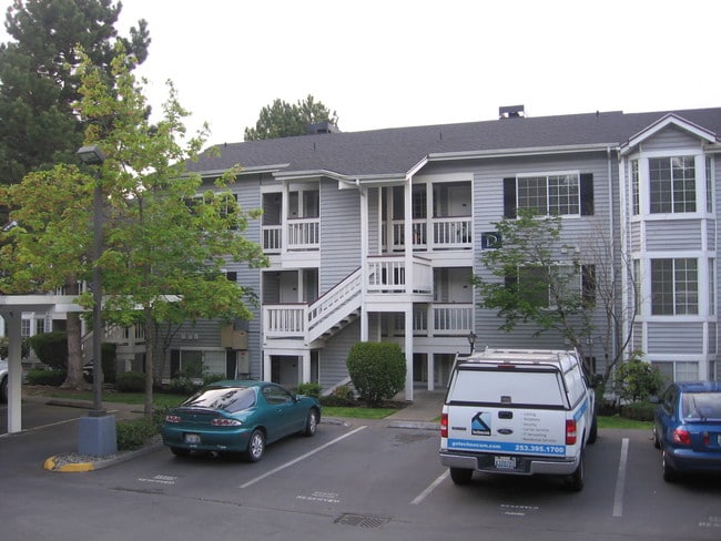 Building Photo - 11112 NE 124th Ln
