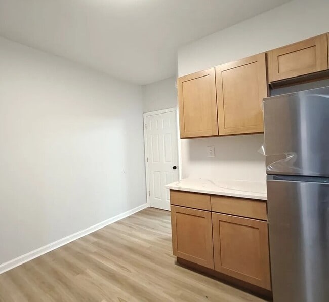 Building Photo - 5415 Media St