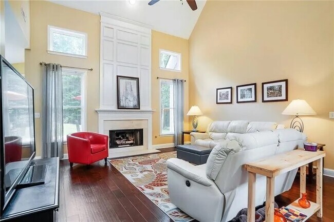 Foto del edificio - 3915 High Gables E