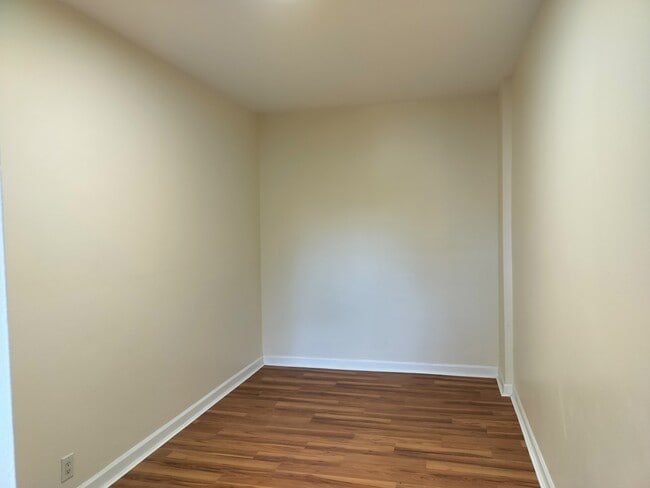 Building Photo - 148 Hamilton Ave